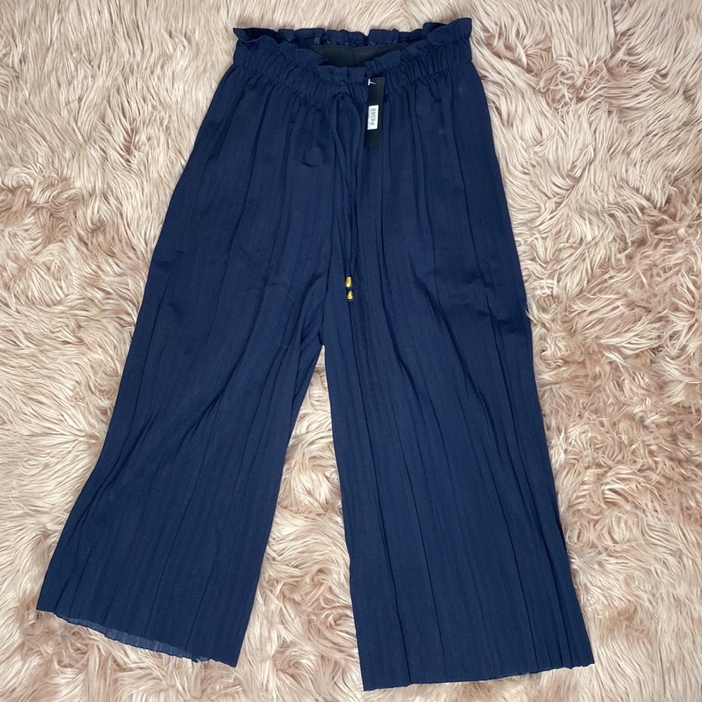 Cosmos wide leg pleated Capri pants M/L
